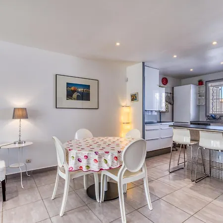 Les Palmiers Holiday home *