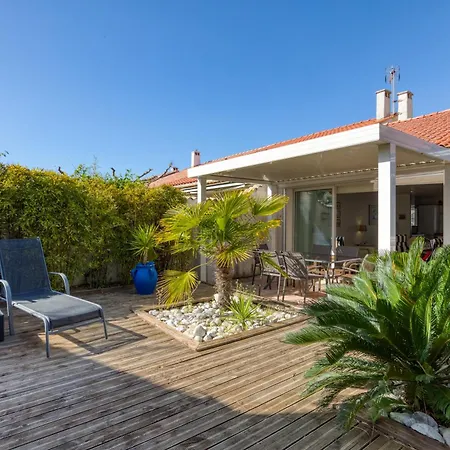 Holiday home Les Palmiers *