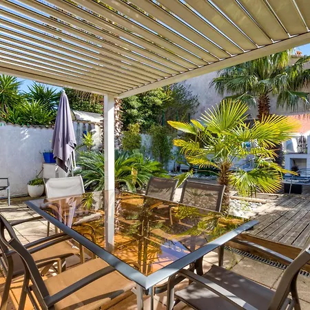 Holiday home Les Palmiers *